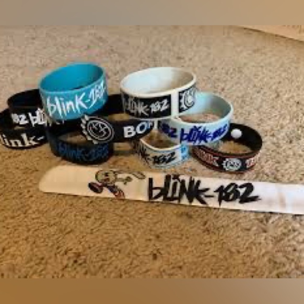 ISO!!! Blink-182 Wristband / Rubber Bracelet